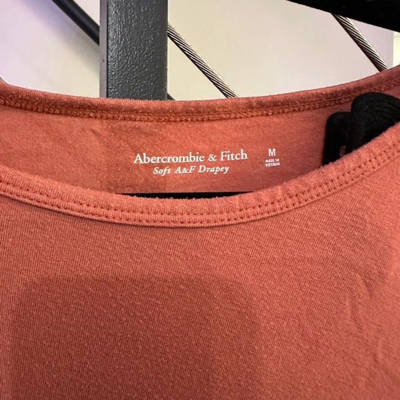 Abercrombie Rust Soft Drapey Shirt Size M - Picture 3 of 3